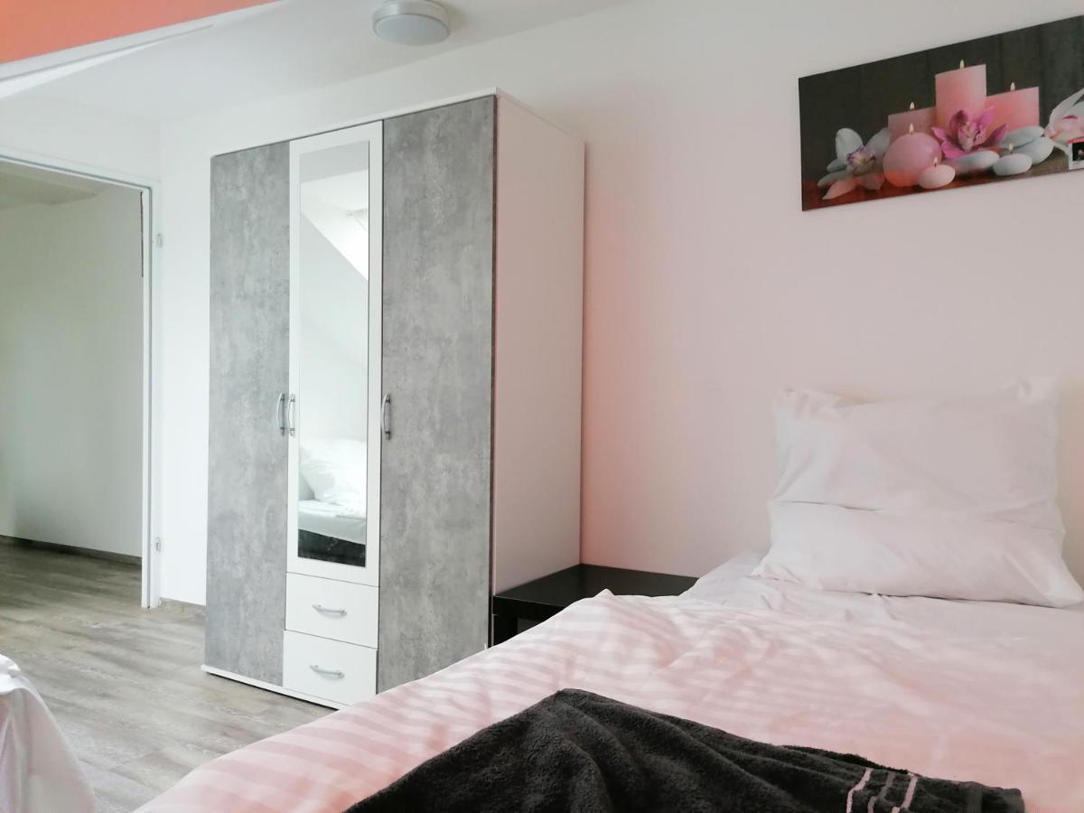 Fmi110 Next To Airport Apartment Ruesselsheim Exterior photo