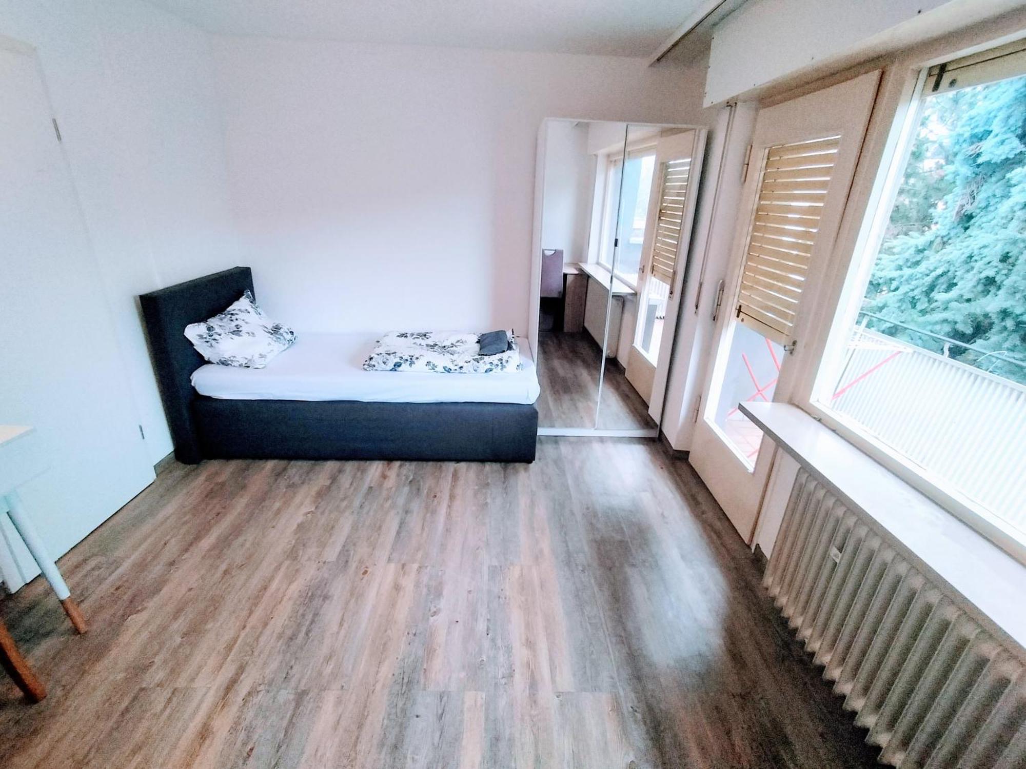 Fmi110 Next To Airport Apartment Ruesselsheim Room photo