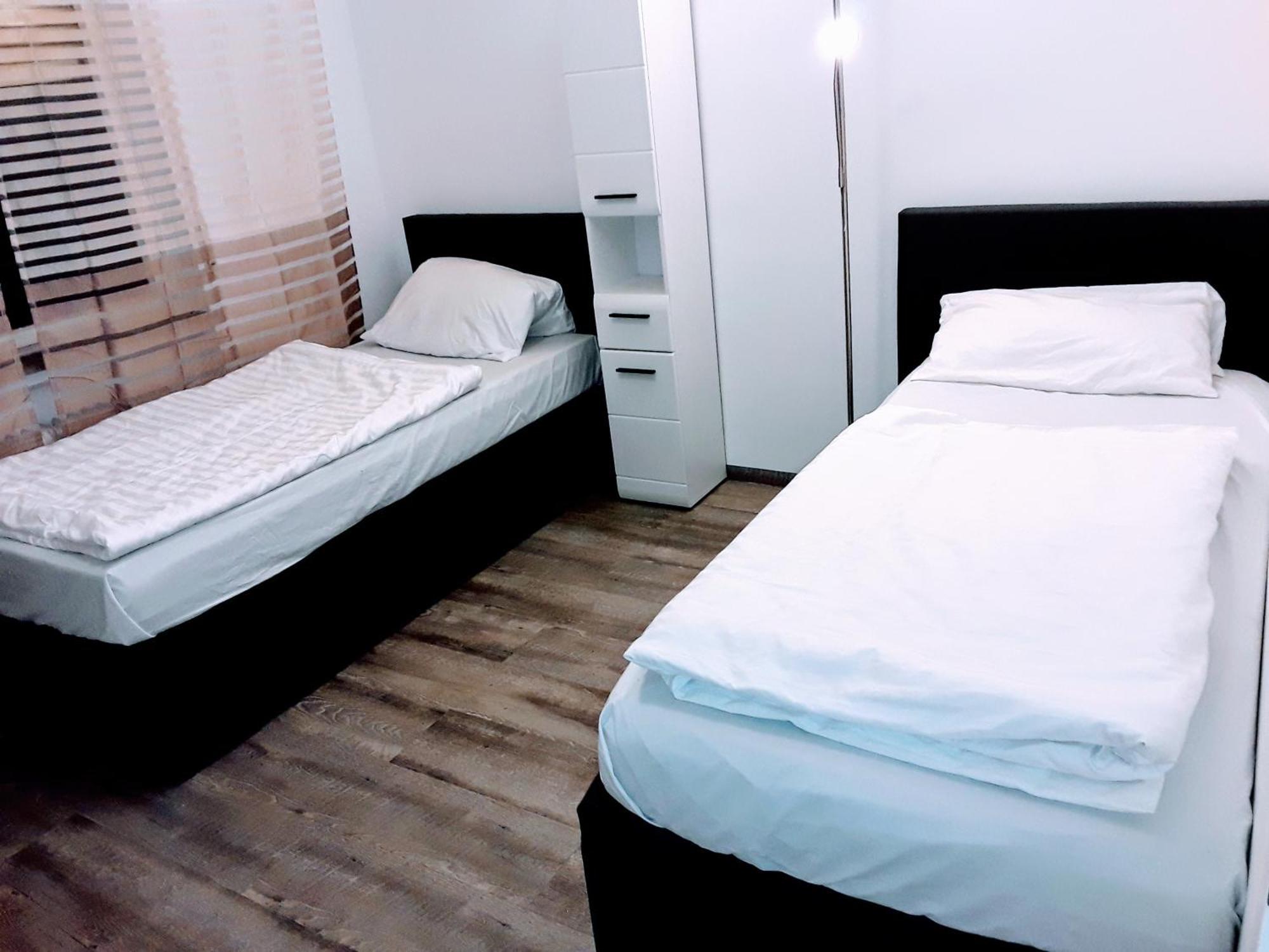 Fmi110 Next To Airport Apartment Ruesselsheim Room photo