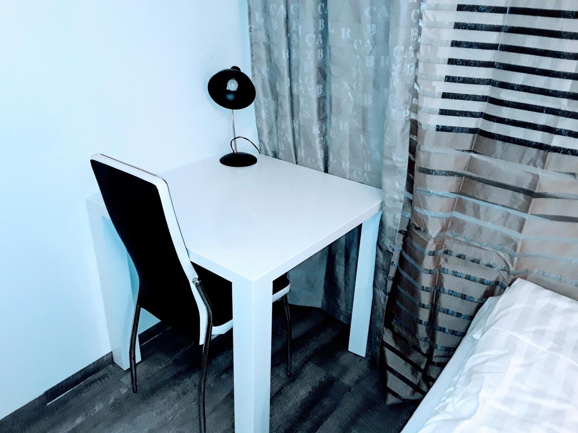 Fmi110 Next To Airport Apartment Ruesselsheim Room photo